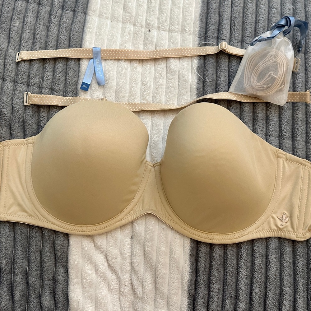 American Eagle Aerie Aubrey Convertible Strapless Bra 38D